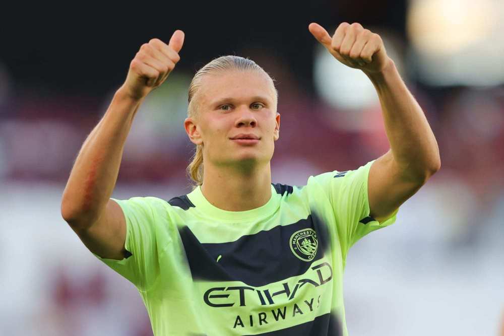 斯图加特0-0霍芬海姆，两队各拿一分（斯图加特与霍芬海姆互交白卷，各取一分）