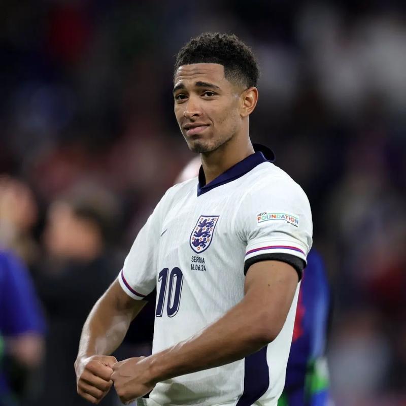 身价400万!法媒：切尔西、阿森纳、纽卡关注18岁马赛小将巴科拉（法媒：切尔西、阿森纳与纽卡盯上马赛18岁新星巴科拉，身价约400万）