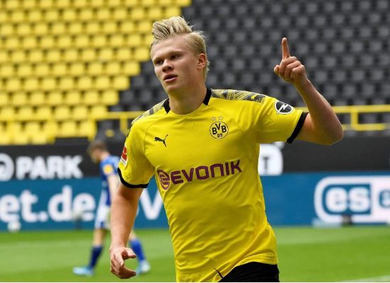 父亲：圣地亚哥从未讨论过离开的可能性，他在米兰很开心（父亲称：圣地亚哥未曾谈过离队，他在米兰很开心）