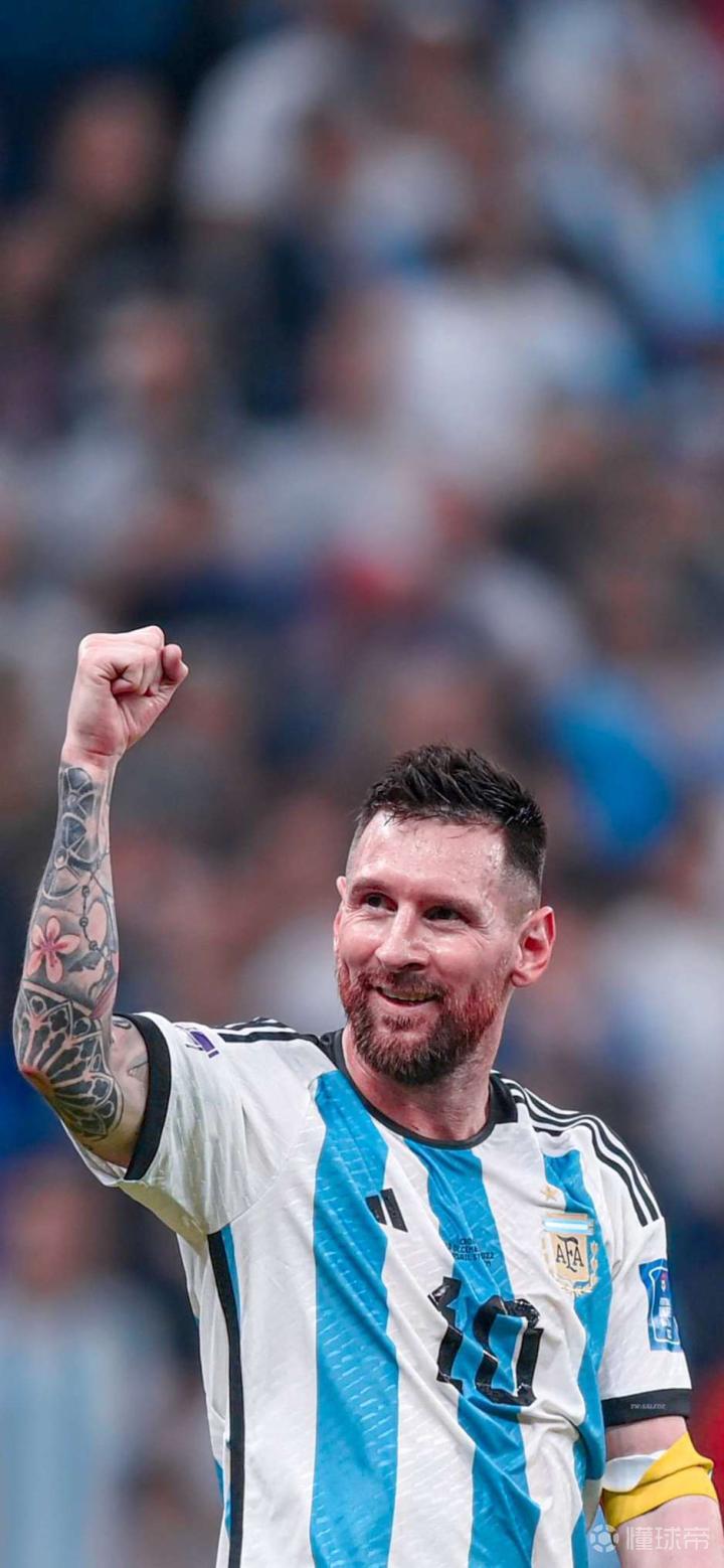 凤凰官方：福克斯韦尔和刘易斯缺席今日对阵跳伞蚁（凤凰队官方通报：福克斯韦尔、刘易斯将缺席今日对阵跳伞蚁）