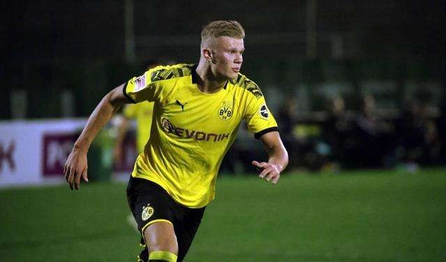 卡什：莱万就该当波兰队长，普罗别日撤他袖标真的很奇怪（卡什：莱万理应担任波兰队长，普罗别日撤袖标令人费解）